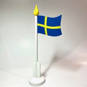 TRÄFLAGGA SVERIGE PÅ FOT 37CM