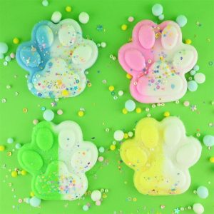 SQUISHY CAT PAW 13CM